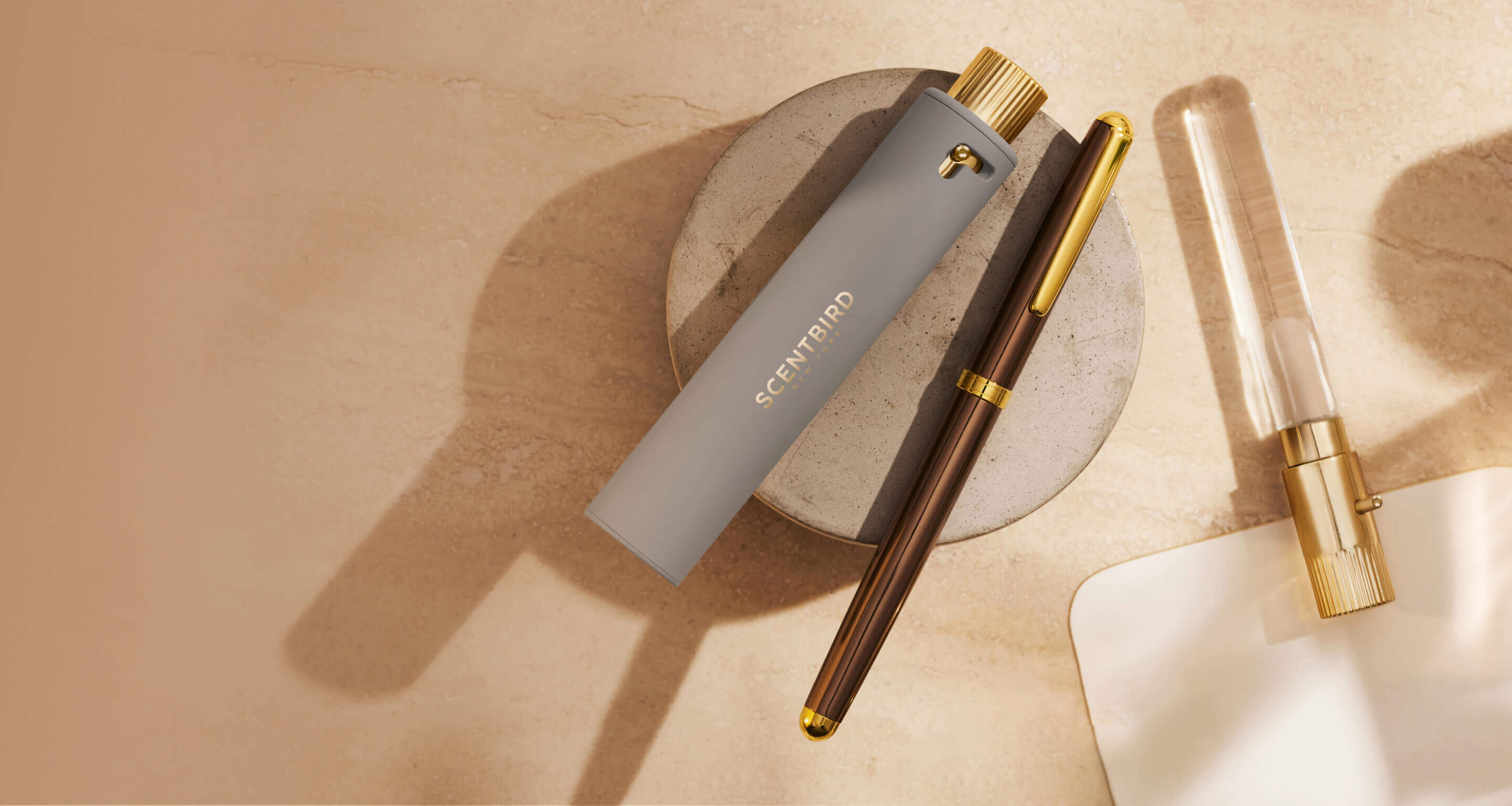 Scentbird vial and case